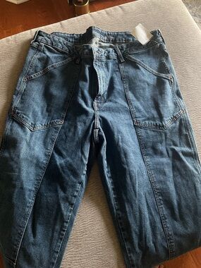 Old Navy Women’s “90s Mom Jeans” Relaxed Dark Blue Denim Jeans